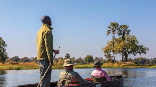 Local transport on the Okavango River | Peter Walton