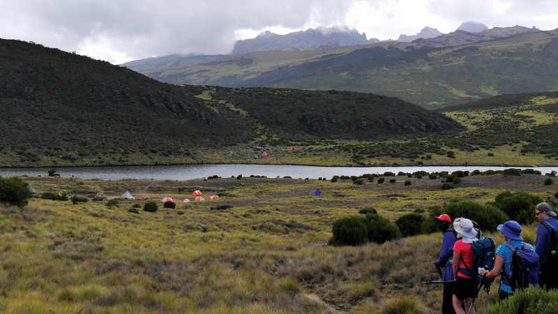 Approaching our stunning Lake Ellis campsite | Heike Krumm
