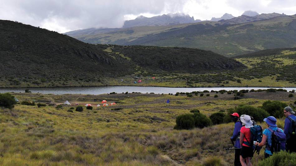 Approaching our stunning Lake Ellis campsite | Heike Krumm