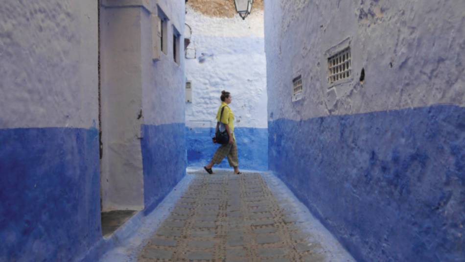 Narrow streets of Chefchaouen | Charles Duncombe