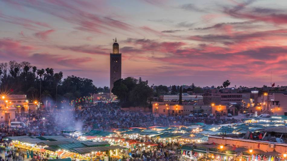 Jemaa el-Fnaa markets at sunset, Marrakesh | Richard I'Anson