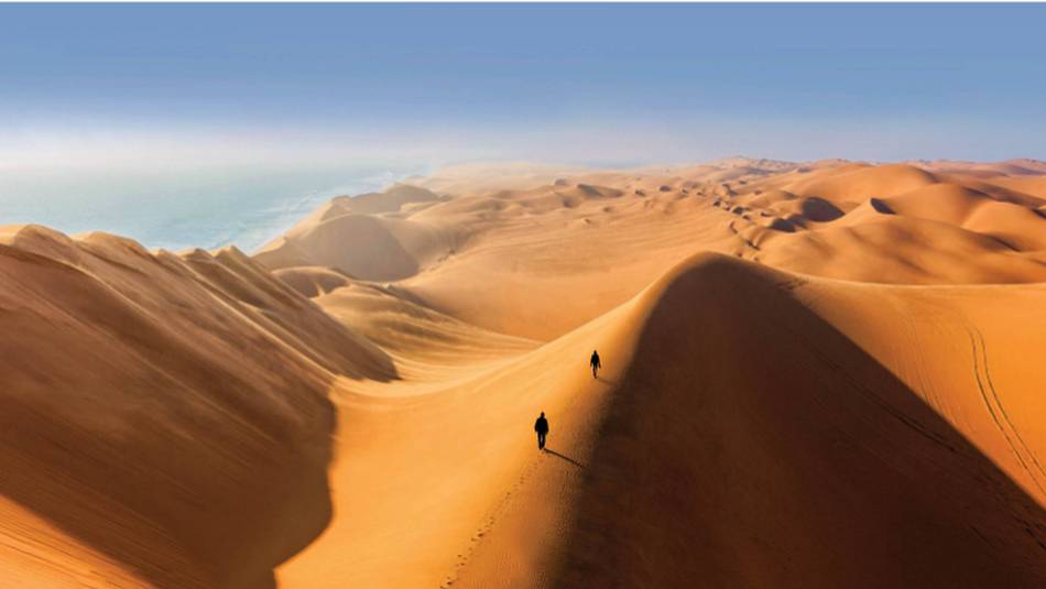 Climbing the sand dunes of Sossusvlei | Peter Walton