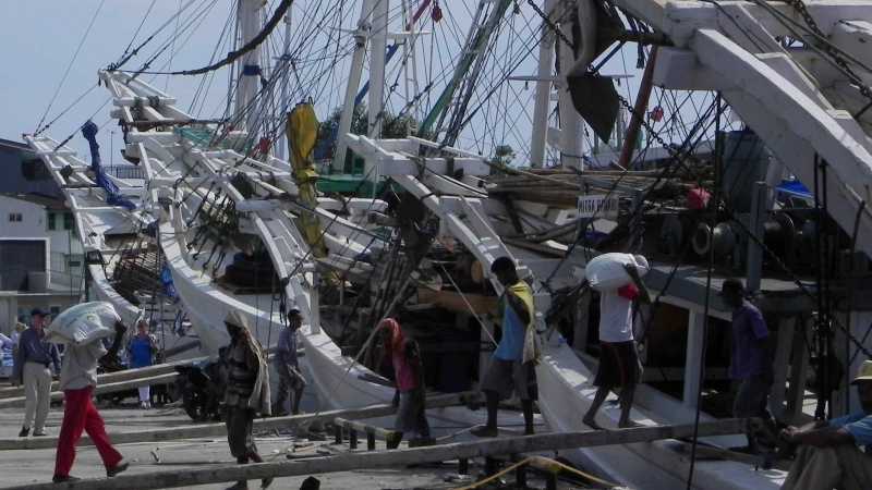 Pinisi in Sulawesi | Jeffrey Mellefont
