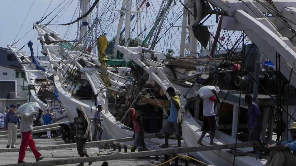 Pinisi in Sulawesi | Jeffrey Mellefont