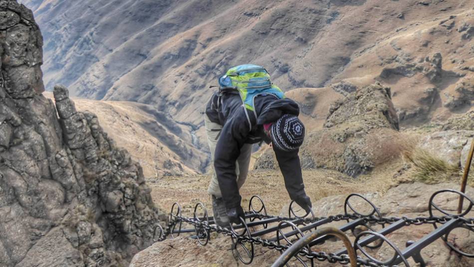 Chain ladders on the Amphitheatre ascent - not for the faint hearted! | Gesine Cheung