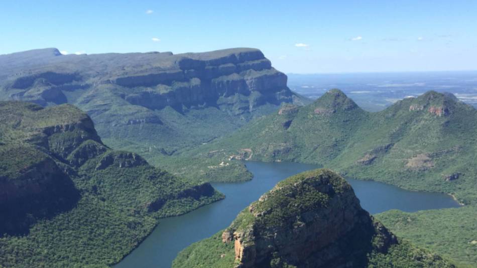 Verdant landscape overlooking Blyde River Canyon | Catherine Witherow