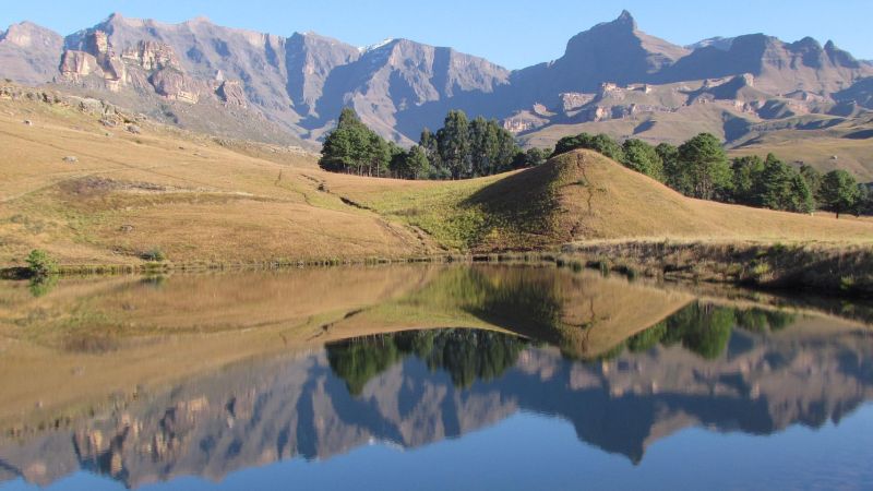 Drakensberg reflections - Drakensberg Walking Tour, South Africa
