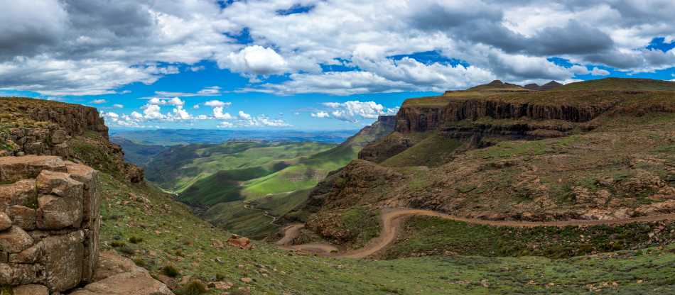South Africa Walking Adventure | Drakensberg Walking Tours | World