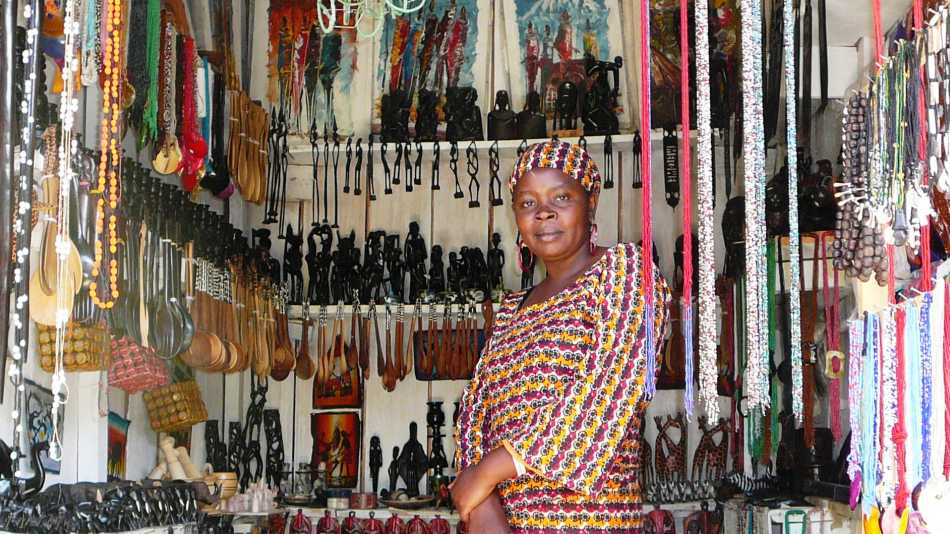 Local saleswoman in Arusha | Gesine Cheung
