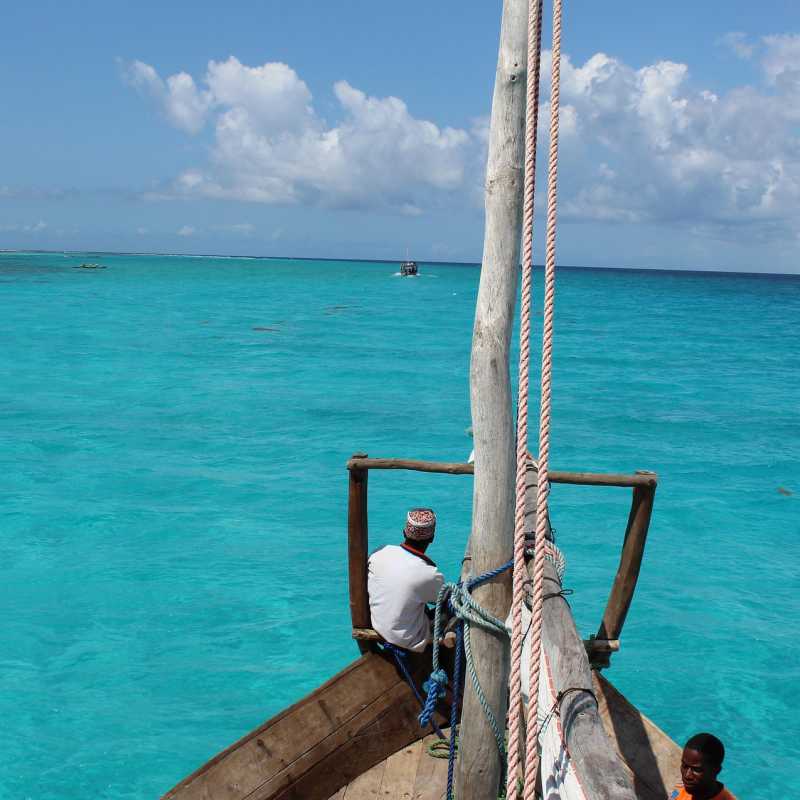 Turquoise waters of Zanzibar | Pixabay