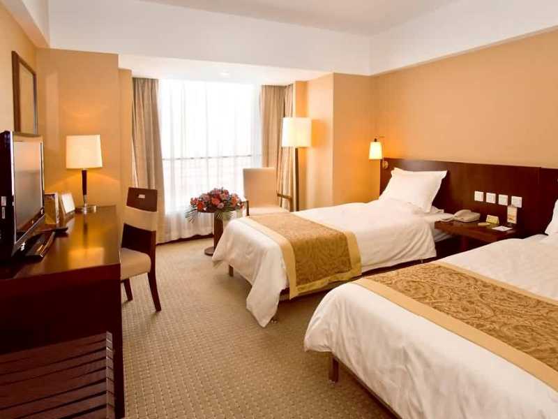 Dong Fang Hotel Beijing TWN