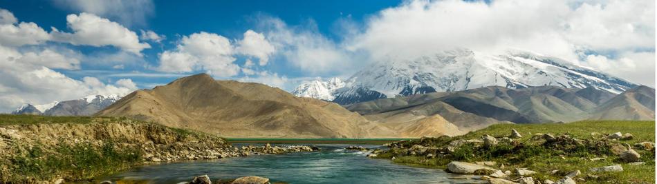 Hiking along the edge of Karakol Lake, on the Chinese side of the Karakoram Highway -  Photo: Jarryd Salem