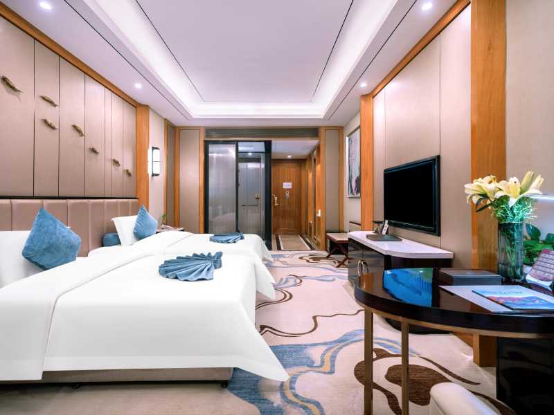 Runhu Holiday Hotel