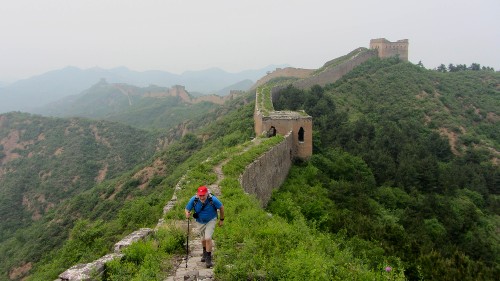 Walking the Great Wall&#160;-&#160;<i>Photo:&#160;Burt Bosma</i>