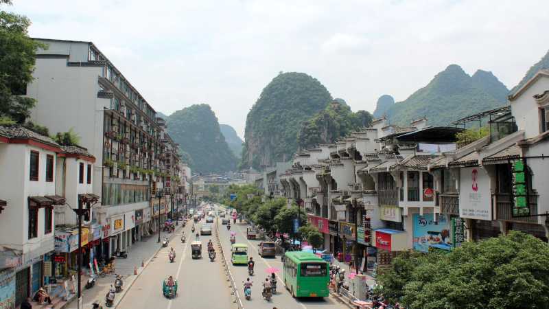 Wandering the streets of Yangshuo | Alana Johnstone