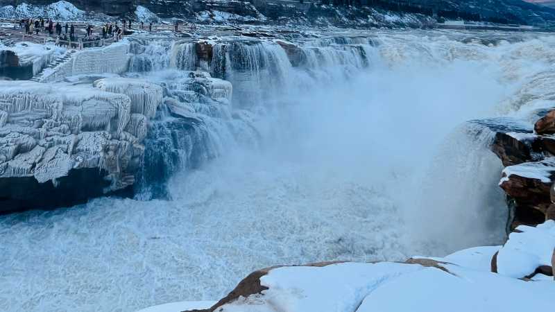 Yellow River Hukou Waterfall roars into Winter, Shanxi Province - Shanxi: Ancient China in Winter, China
