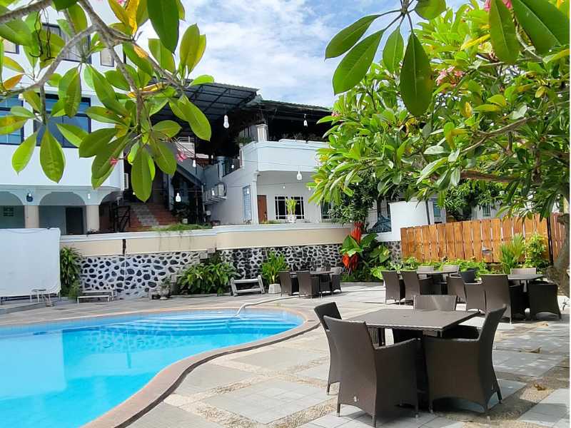 Satria Wisata Hotel Pare Pare pool area | Satria Wisata Hotel