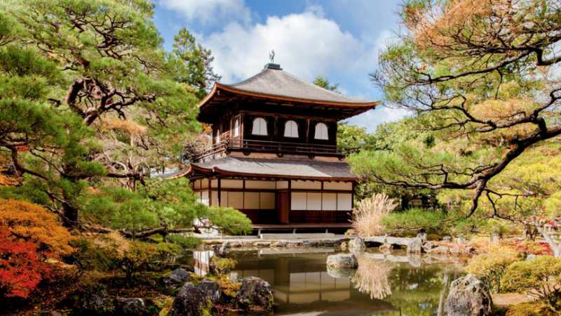 Hike Japan's Ancient Capitals