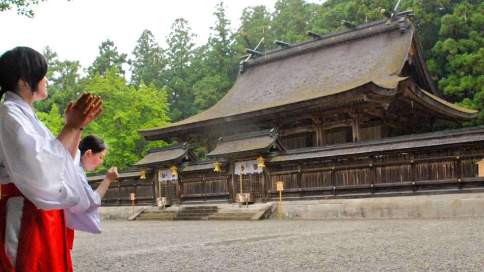 Pilgrims praying at Kumano Hongu Taisha