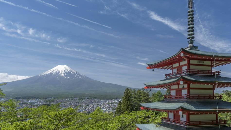 Stunning view of Mt Fuji on our Backroads of Japan