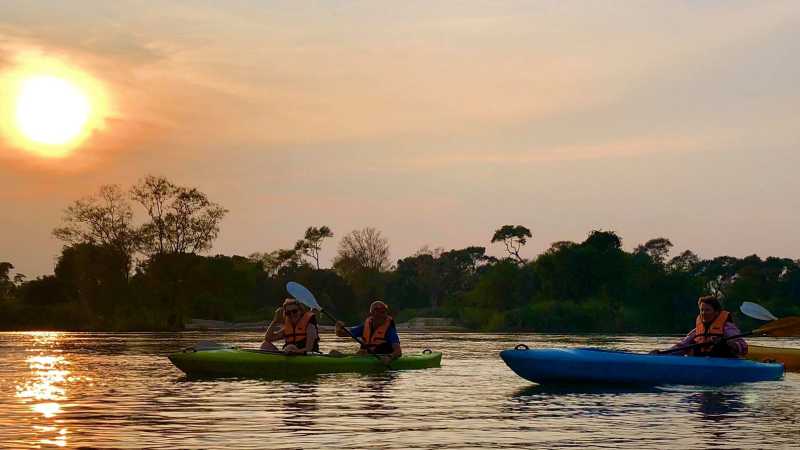 Sunrise kayaking in the 4000 Islands, Laos