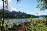 The Mekong River, Vang Vieng -  Photo: Anne Corbett