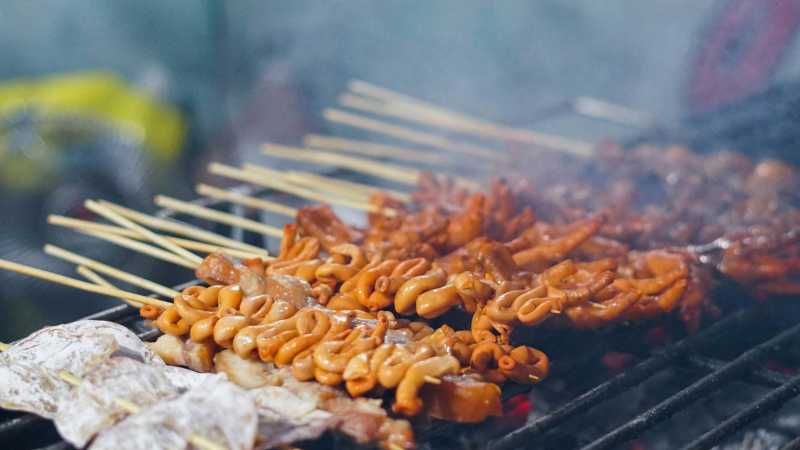 Filipino Street Food - A Culinary Expedition Through the Philippines with Chef Matthew Astorga, Philippines