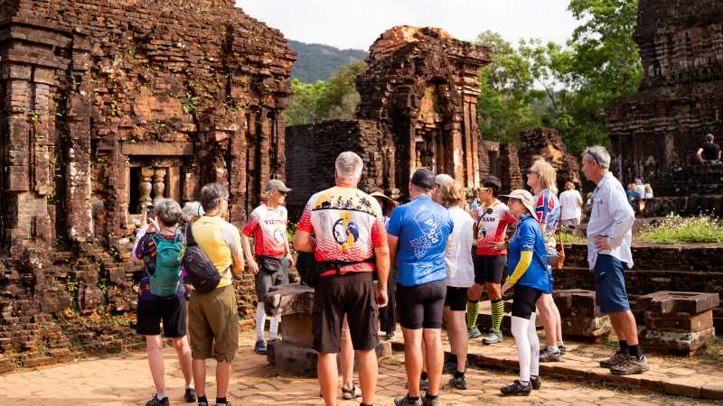 Exploring Po Cham Towers
