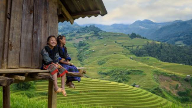 Friendly village children in Ha Giang, Vietnam