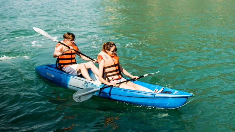 Ha Long Bay kayaking