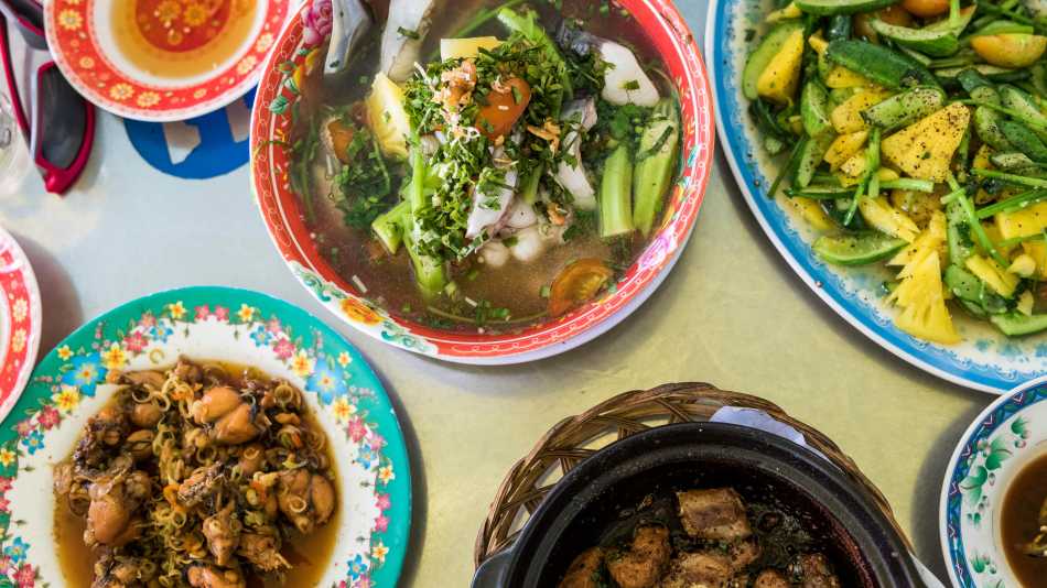 Enjoy quality local dishes when travelling with us in Vietnam | Lachlan Gardiner