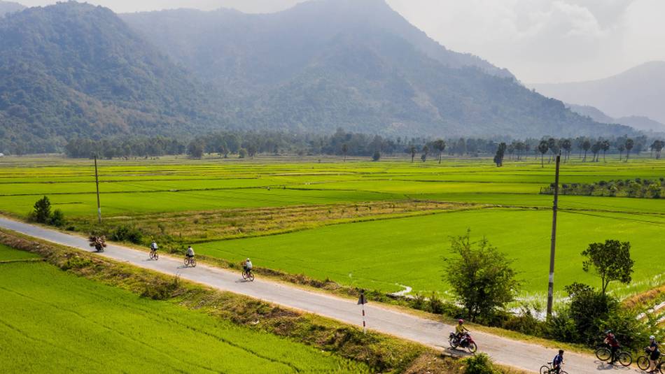 Cycling through the rice paddy valleys of Northern Vietnam | Lachlan Gardiner