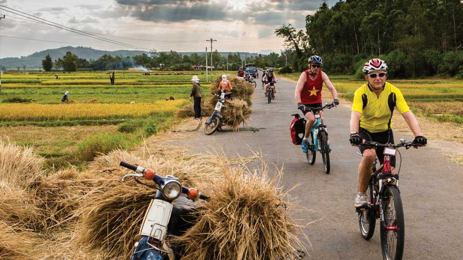 On the road in Vietnam | Richard I'Anson