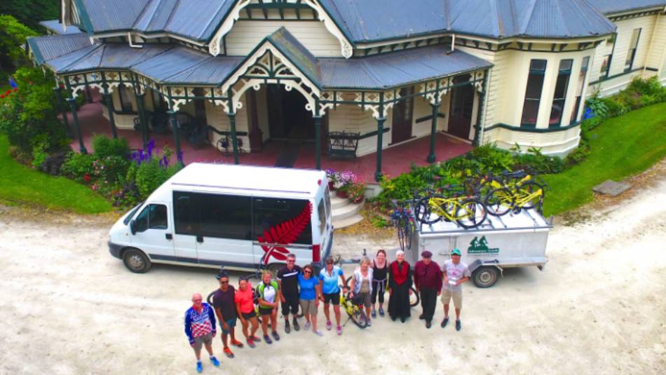 Stay at the historic Burnside Homestead | Dan Thour