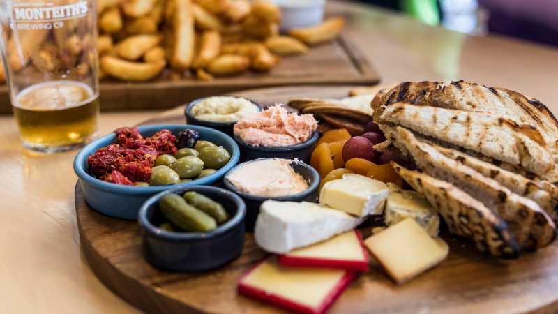 Delicious food and snacks served on every tour | Lachlan Gardiner