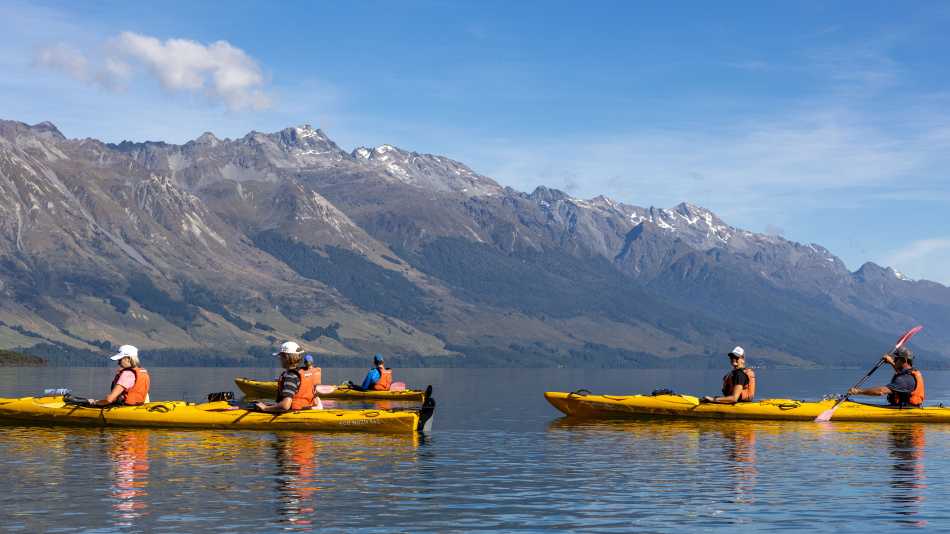Kayak out to Wawahi Waka Pigeon Island and explore on foot! Experience the Wawahi Waka Pigeon Island Hut and the beauty of Whakatipu Waimaori - Lake Wakatipu! | Izzi Barton