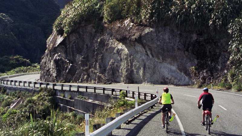 Cycling the South Island of New Zealand | Geoff Gabites