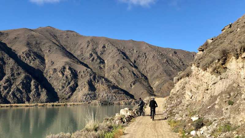 Lake Dunstan Trail | Natalie Tambolash