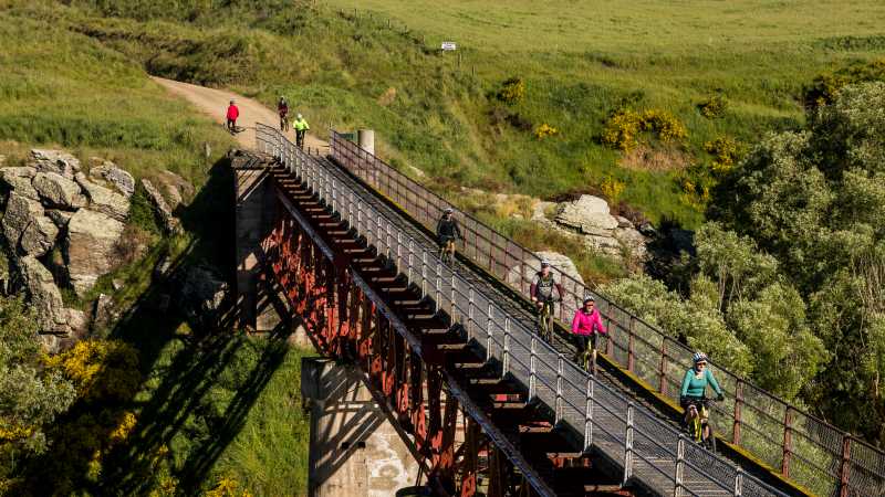 Otago Central Rail Trail | Lachlan Gardiner