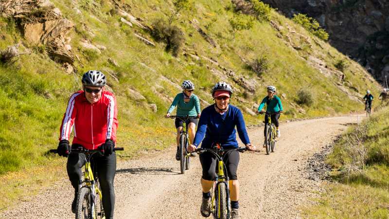 bike otago helmets OKAI & Scooter Helmet One Size Fits All the Heritage 2.0 helps keep you cool through stop Otago Rail Trail Adventure Across