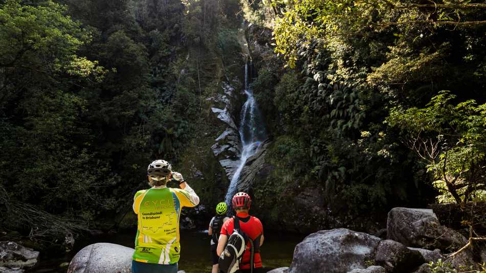 Dorothy Falls | West Coast | Lachlan Gardiner