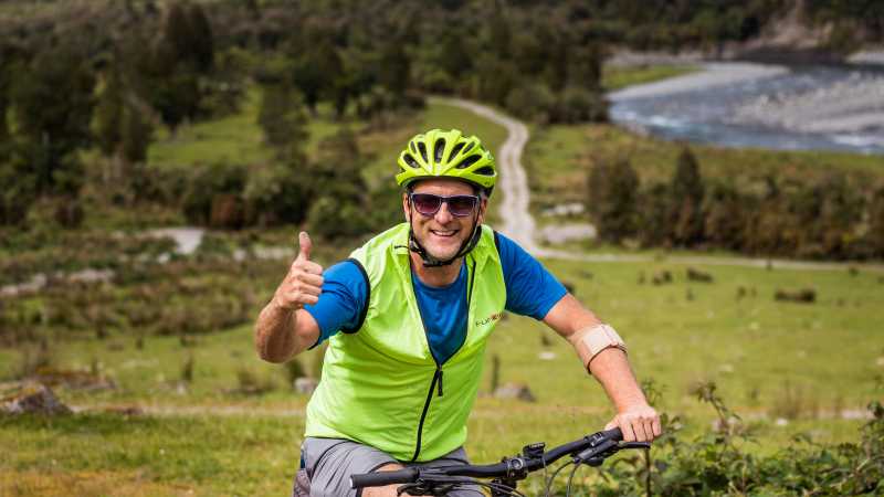 Thumbs up! | Lachlan Gardiner