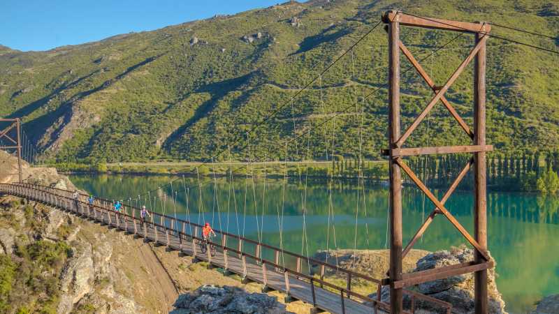 Cycling the Lake Dunstan Trail | Ross Mackay