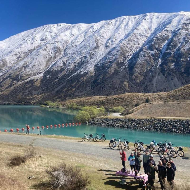 Lunch Break at Lake Ohau | Tereza
