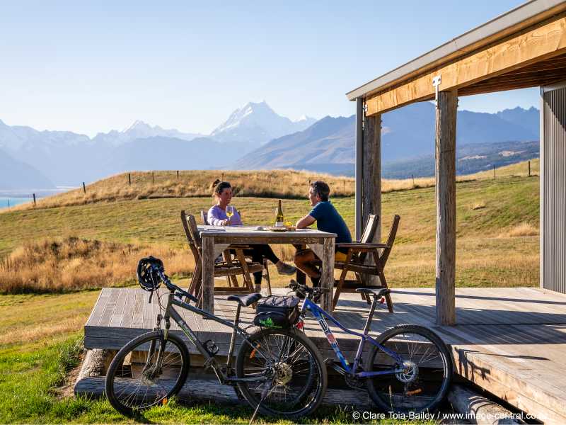Enjoying the stunning Braemar Station on the Alps to Ocean Cycling trail. | Clare Toia-Bailey