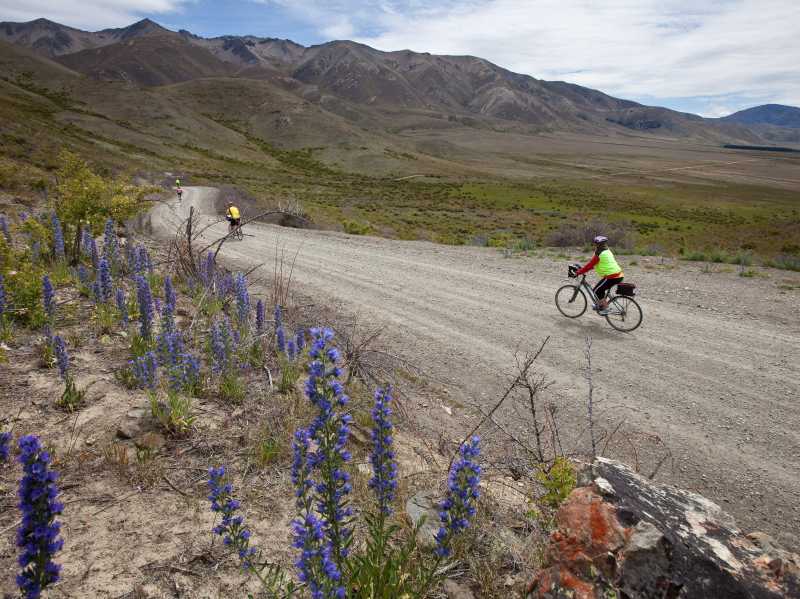 Spectacular views greet you on the Molesworth high country cycle | Colin Monteath