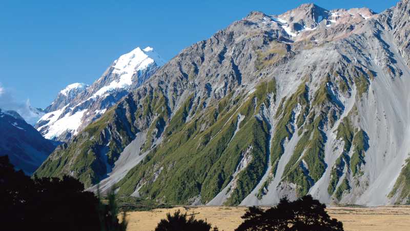 Mount Cook from the Hooker Valley | Chris Buykx