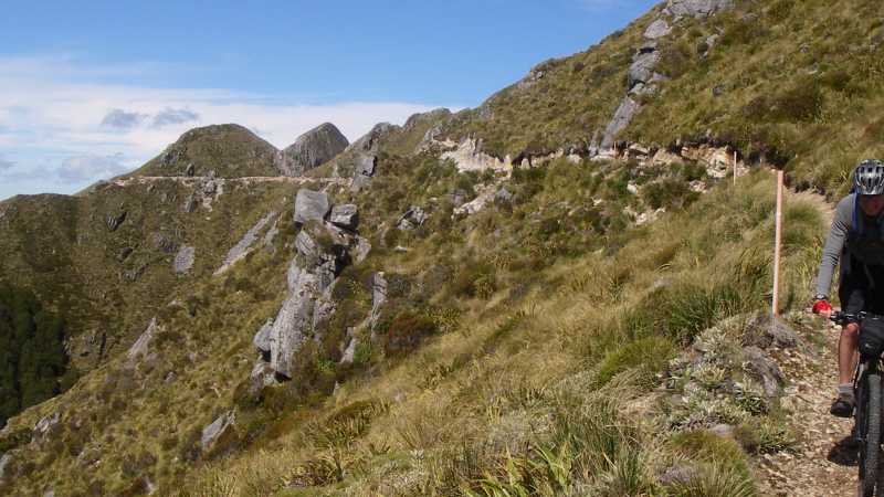 Track crosses the Lyell Ranges affording wonderful views | Sandra Appleby