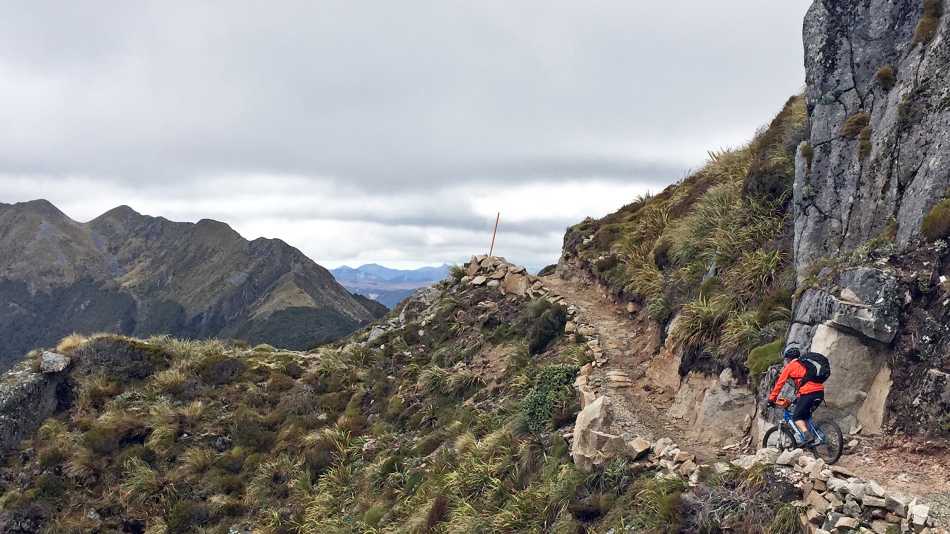 Lyell Saddle to Ghost Lake Hut | bennettandslater.co.nz