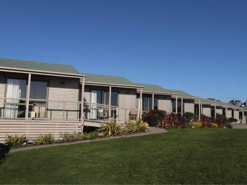 Units at Omau Settlers Lodge, Cape Foulwind | Omau Settlers Lodge